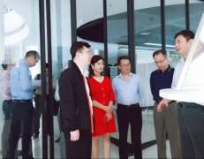 广东省工业和信息化局莅临星空网官方站入口-星空online(中国)调研制造业创新中心建设情况 